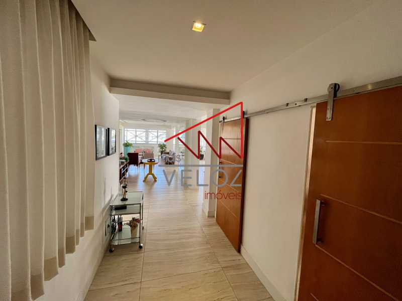 Apartamento à venda com 3 quartos, 275m² - Foto 14