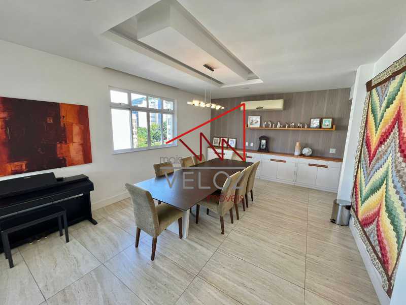 Apartamento à venda com 3 quartos, 275m² - Foto 9