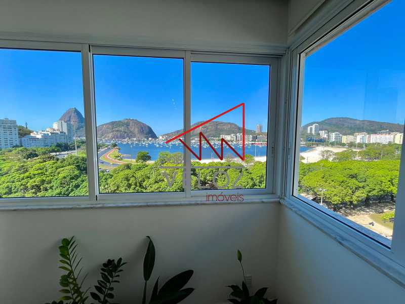 Apartamento à venda com 3 quartos, 275m² - Foto 3