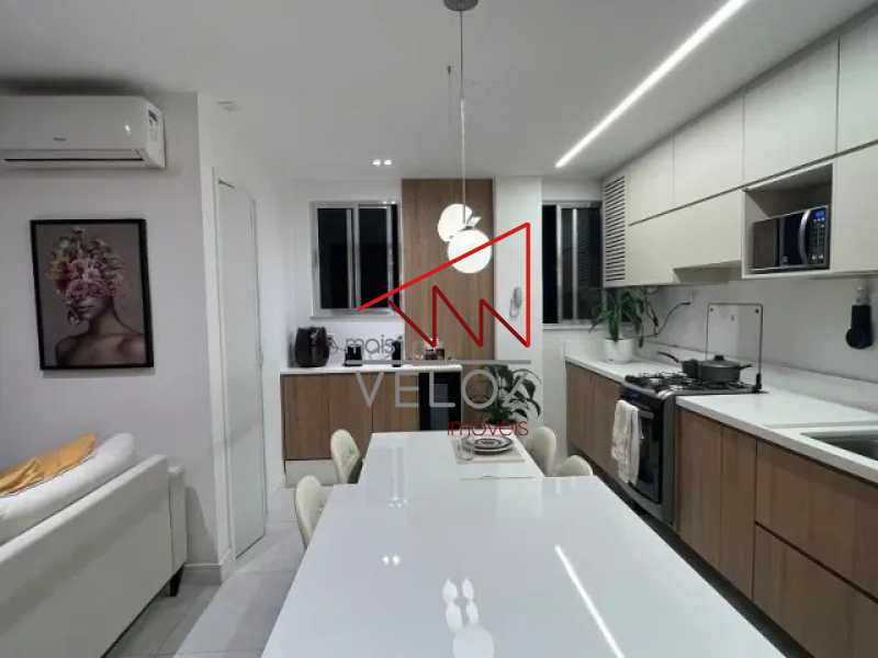 Apartamento à venda com 2 quartos, 60m² - Foto 14