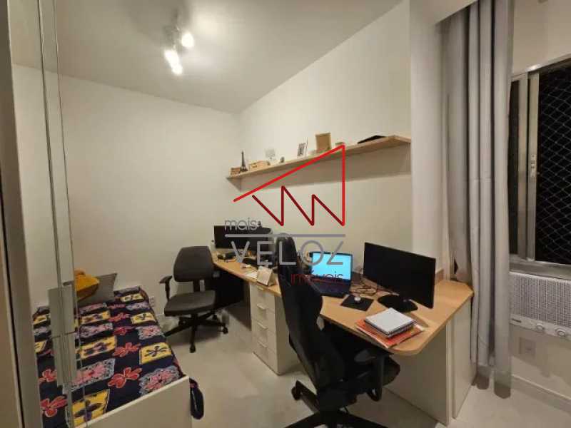 Apartamento à venda com 2 quartos, 60m² - Foto 17