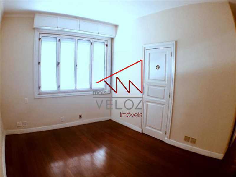 Apartamento à venda com 3 quartos, 136m² - Foto 18