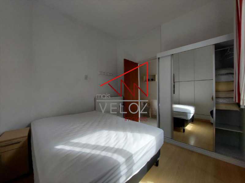 Apartamento à venda com 2 quartos, 68m² - Foto 8