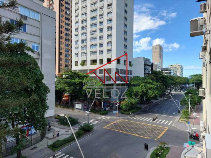 Apartamento à venda com 2 quartos, 68m² - Foto 7
