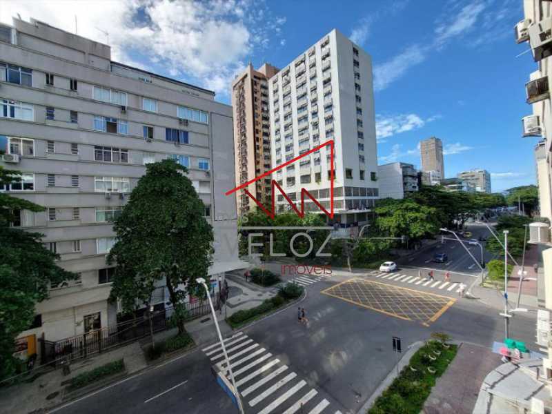 Apartamento à venda com 2 quartos, 68m² - Foto 11