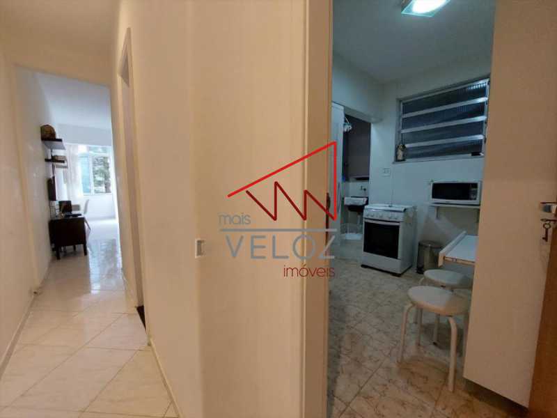 Apartamento à venda com 2 quartos, 68m² - Foto 19