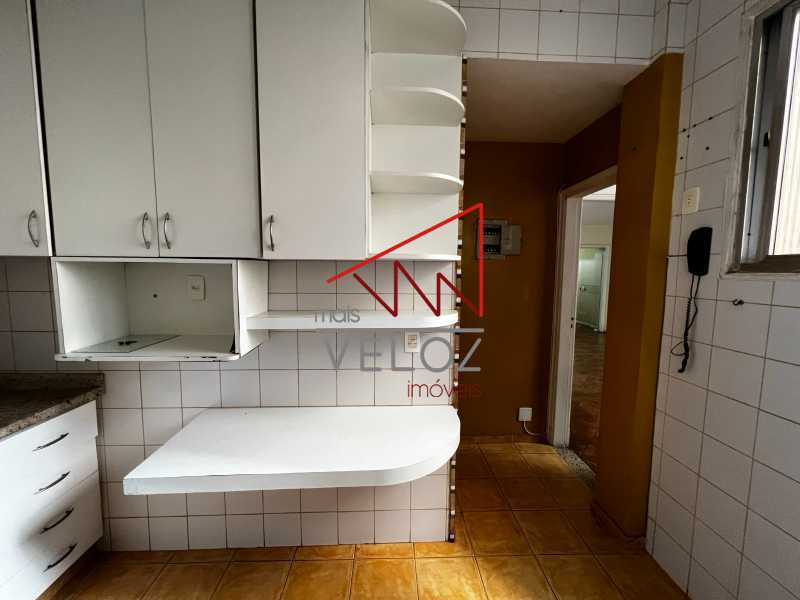 Apartamento à venda com 3 quartos, 134m² - Foto 23