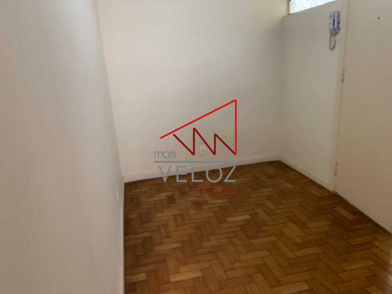 Apartamento à venda com 1 quarto, 41m² - Foto 13