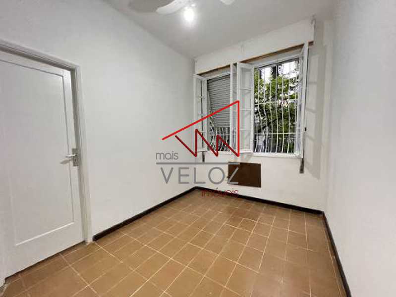 Apartamento à venda com 2 quartos, 79m² - Foto 2