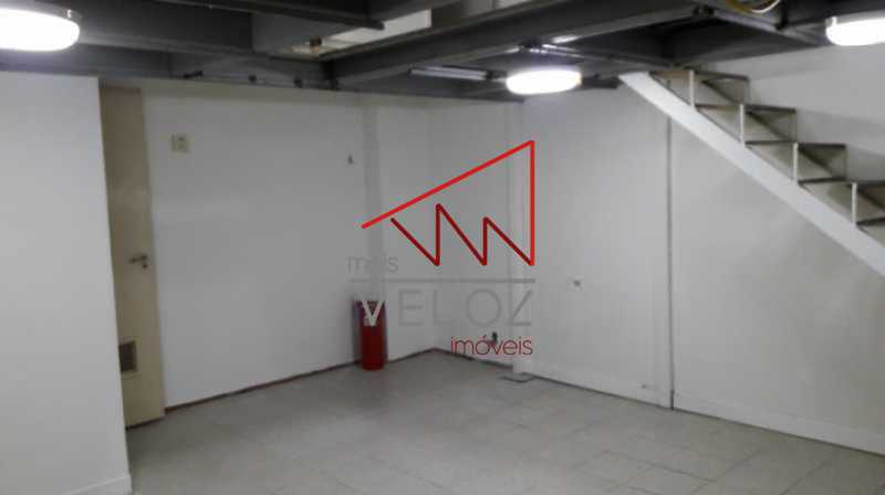 Apartamento à venda com 1 quarto, 40m² - Foto 9