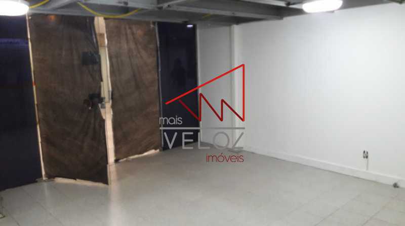 Apartamento à venda com 1 quarto, 40m² - Foto 6