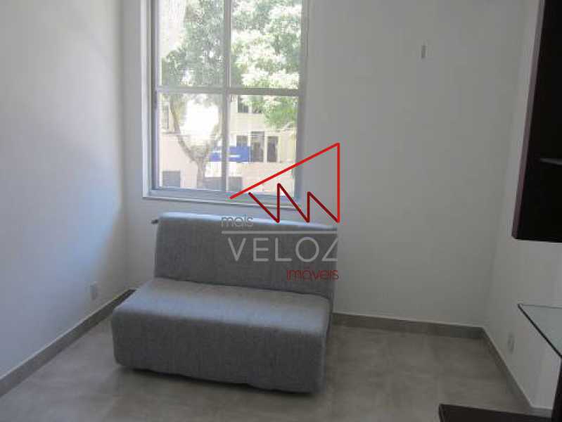 Apartamento à venda com 1 quarto, 38m² - Foto 2