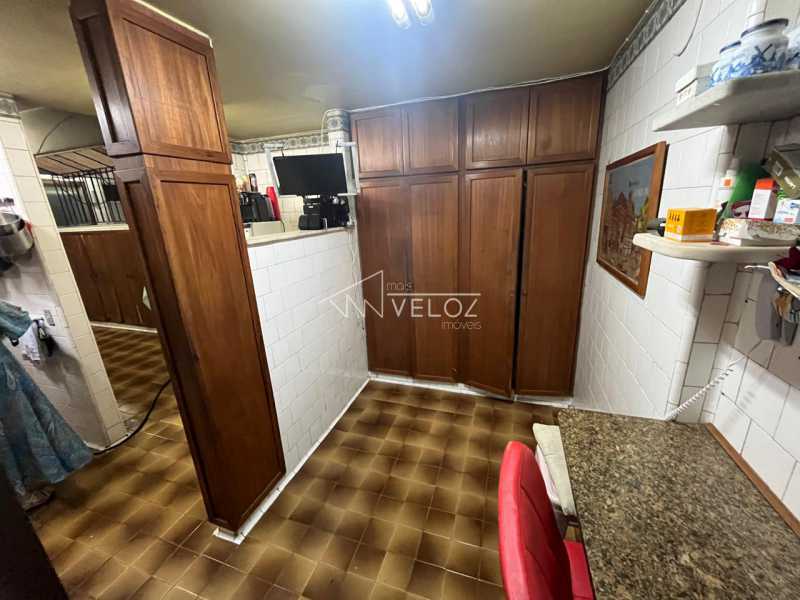 Apartamento à venda com 3 quartos, 210m² - Foto 25