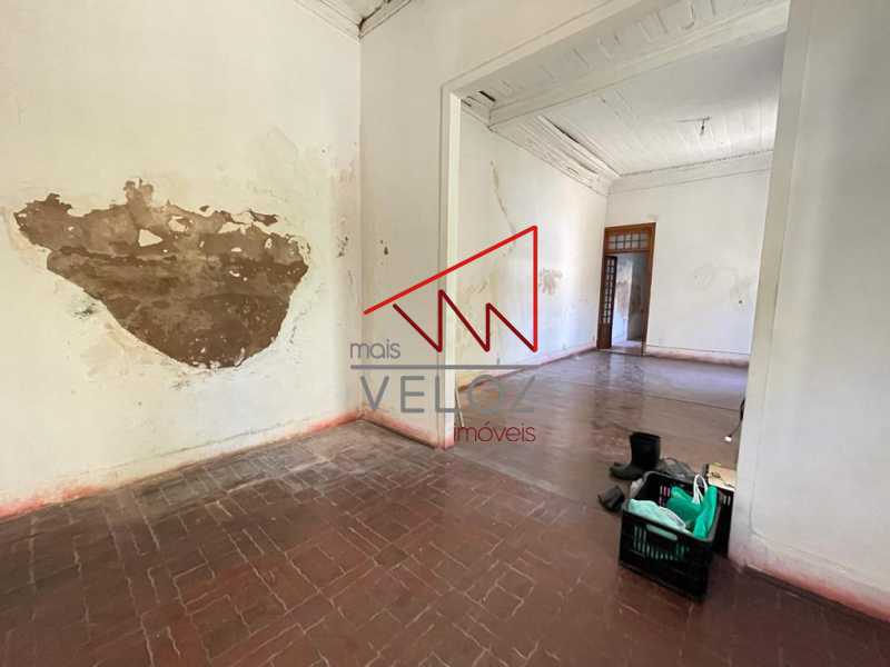 Casa à venda com 3 quartos, 301m² - Foto 21