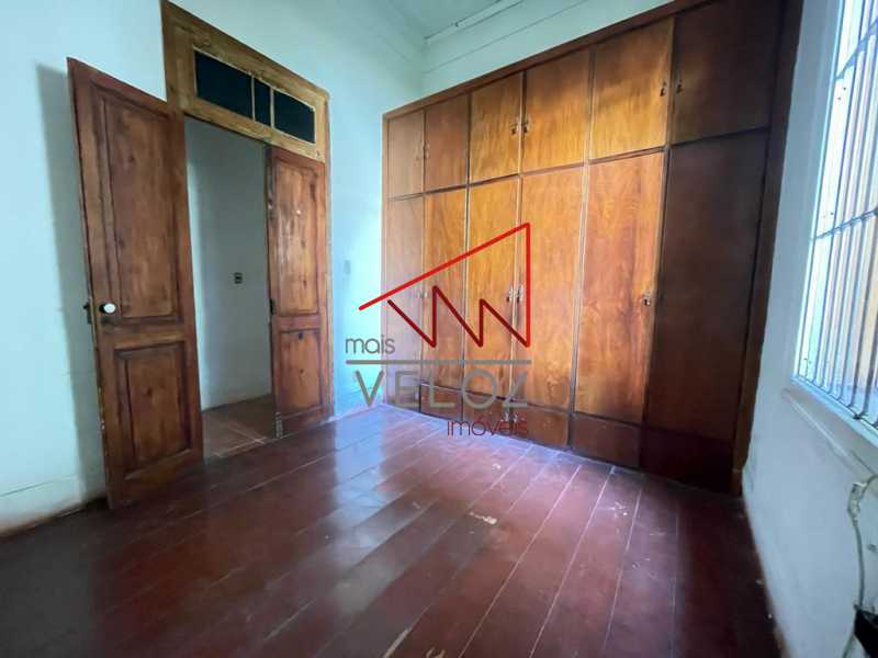 Casa à venda com 3 quartos, 301m² - Foto 22