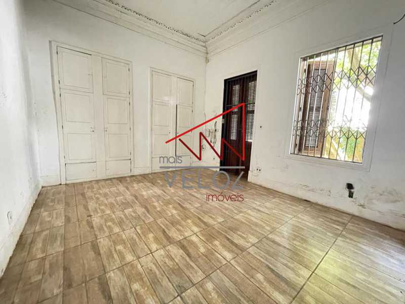 Casa à venda com 3 quartos, 301m² - Foto 17