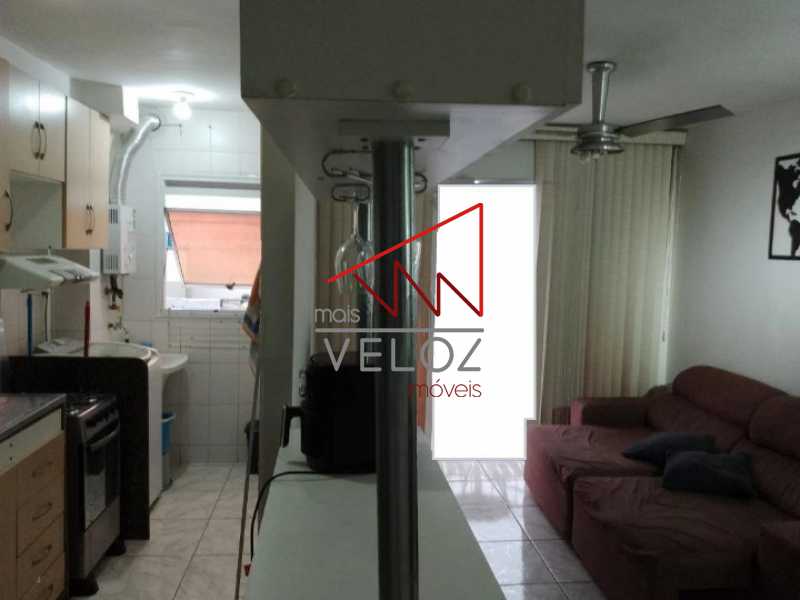 Apartamento à venda com 2 quartos, 62m² - Foto 7