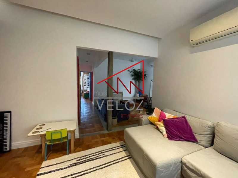 Apartamento à venda com 3 quartos, 96m² - Foto 9