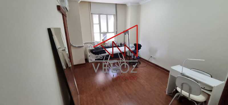 Apartamento à venda com 2 quartos, 80m² - Foto 5