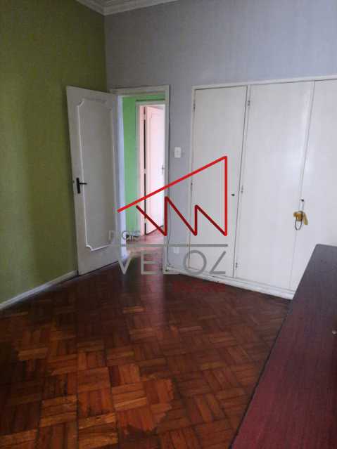 Apartamento à venda com 3 quartos, 177m² - Foto 4