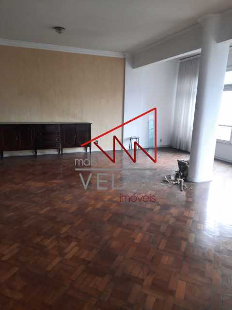 Apartamento à venda com 3 quartos, 177m² - Foto 5