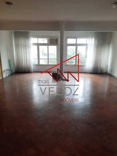 Apartamento à venda com 3 quartos, 177m² - Foto 14