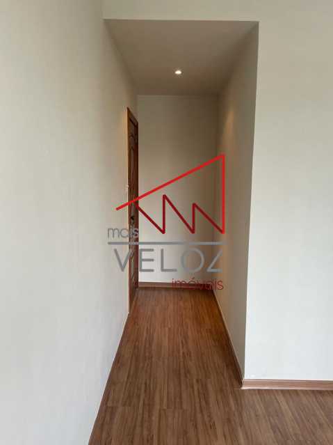 Apartamento à venda com 2 quartos, 70m² - Foto 11