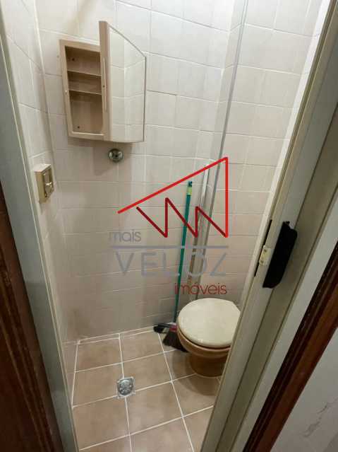 Apartamento à venda com 2 quartos, 70m² - Foto 17