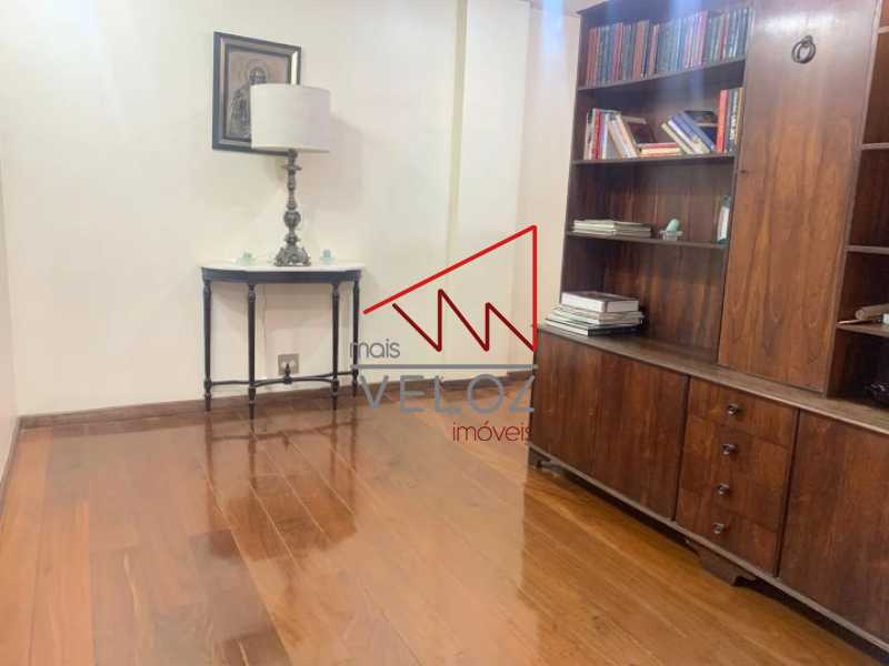 Apartamento à venda com 3 quartos, 203m² - Foto 18