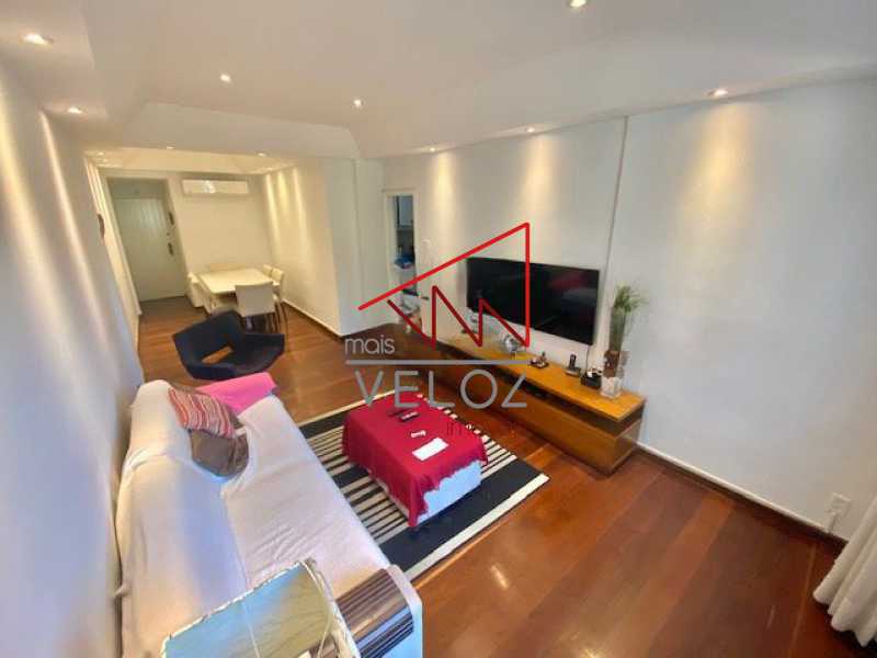 Apartamento à venda com 1 quarto, 83m² - Foto 2