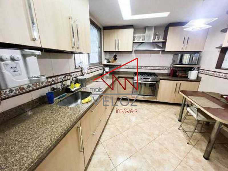 Apartamento à venda com 4 quartos, 321m² - Foto 13