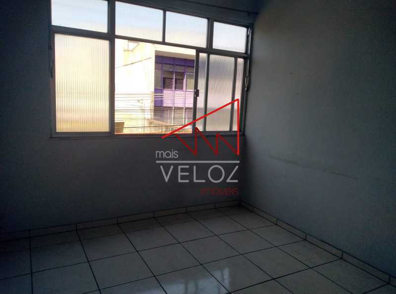 Apartamento à venda com 2 quartos, 68m² - Foto 3