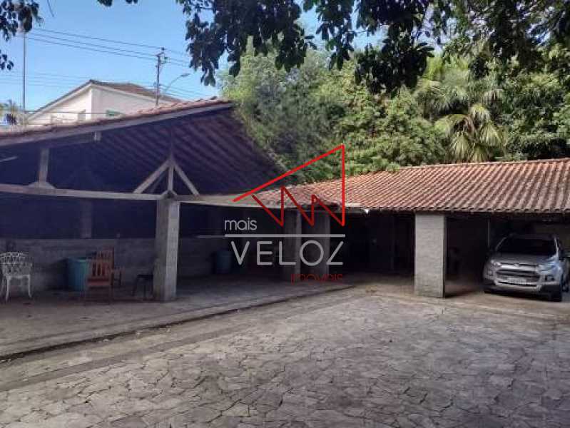 Casa à venda com 24 quartos, 1749m² - Foto 8