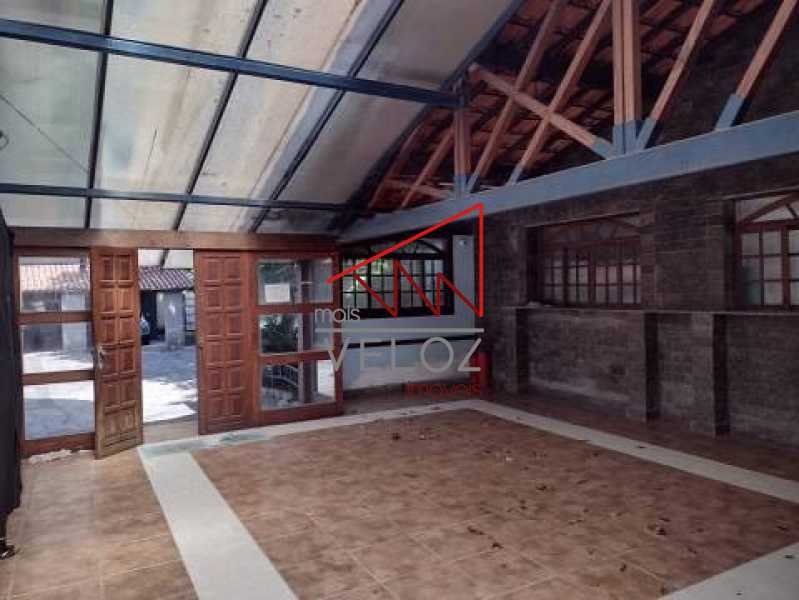 Casa à venda com 24 quartos, 1749m² - Foto 14