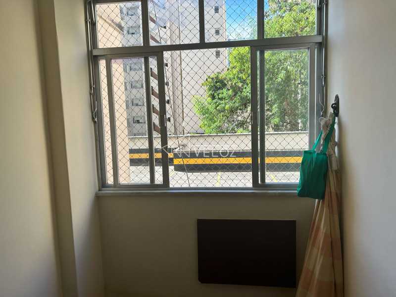 Apartamento à venda com 2 quartos, 72m² - Foto 3