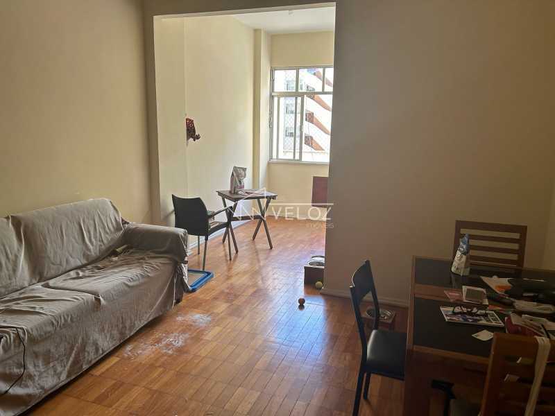 Apartamento à venda com 2 quartos, 72m² - Foto 1