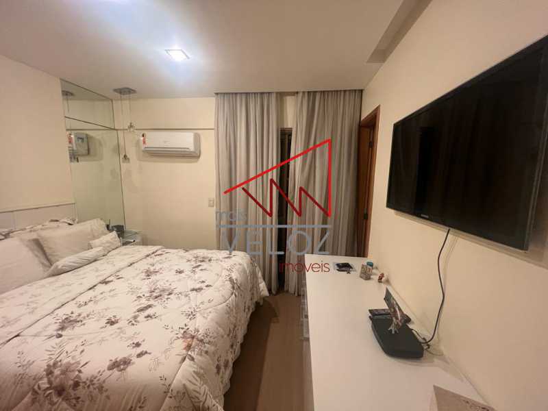 Cobertura à venda com 3 quartos, 230m² - Foto 9