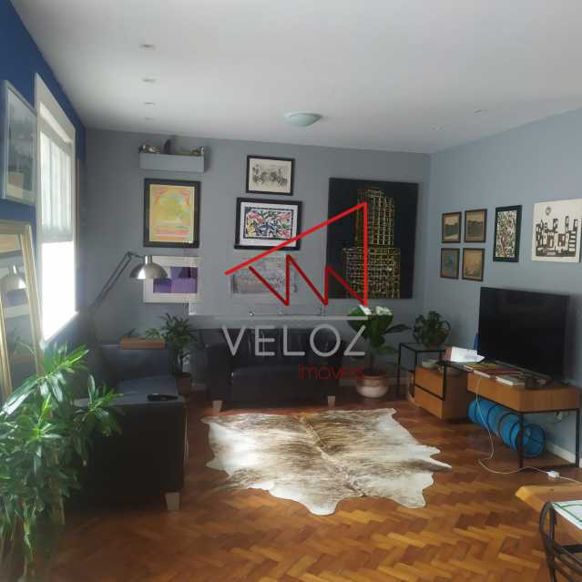 Apartamento à venda com 2 quartos, 135m² - Foto 1