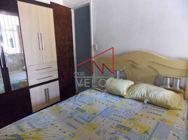 Apartamento à venda com 2 quartos, 80m² - Foto 2