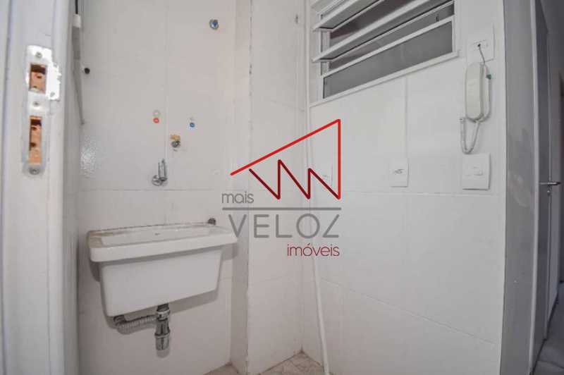 Apartamento à venda com 2 quartos, 41m² - Foto 9