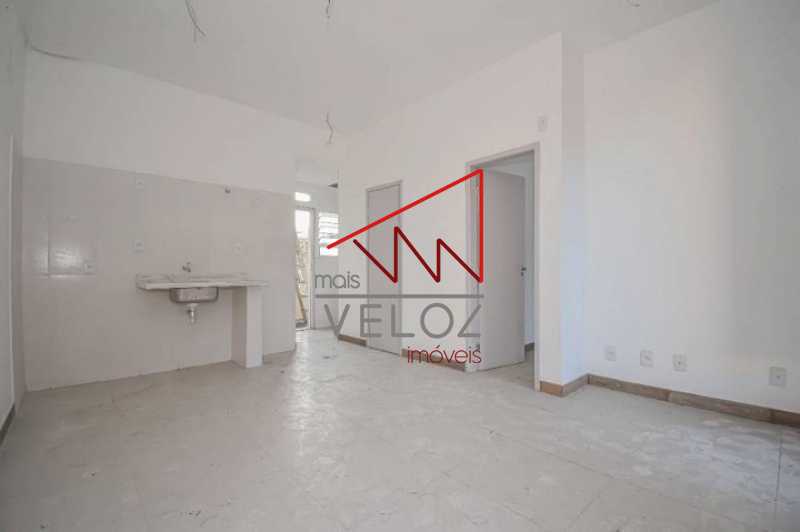 Apartamento à venda com 2 quartos, 41m² - Foto 11