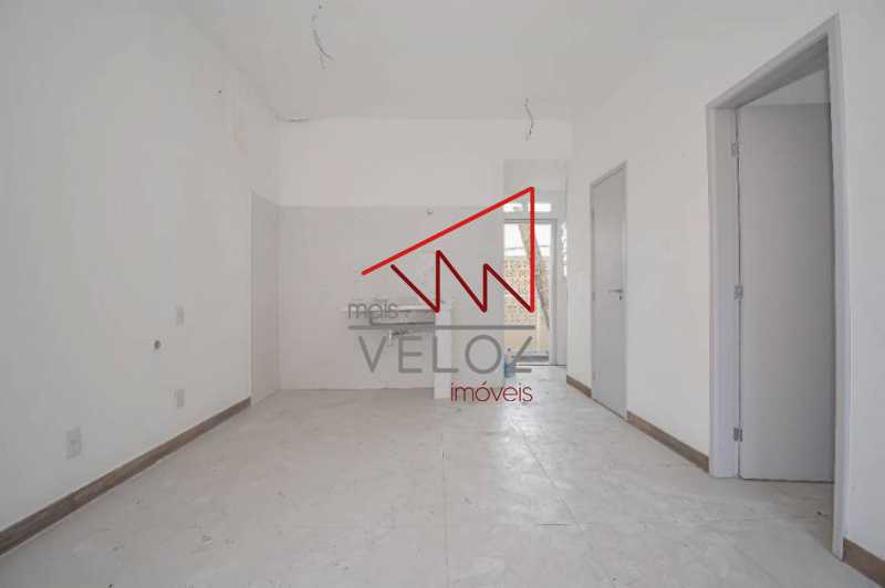 Apartamento à venda com 2 quartos, 41m² - Foto 17