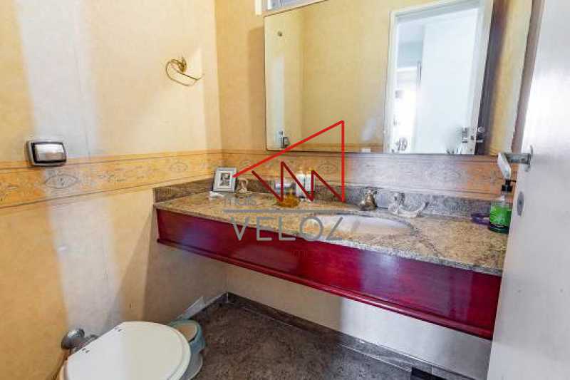 Cobertura à venda com 4 quartos, 270m² - Foto 17