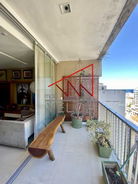 Apartamento à venda com 3 quartos, 163m² - Foto 1