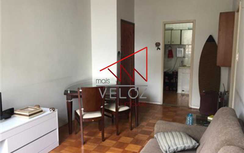 Apartamento à venda com 3 quartos, 77m² - Foto 1