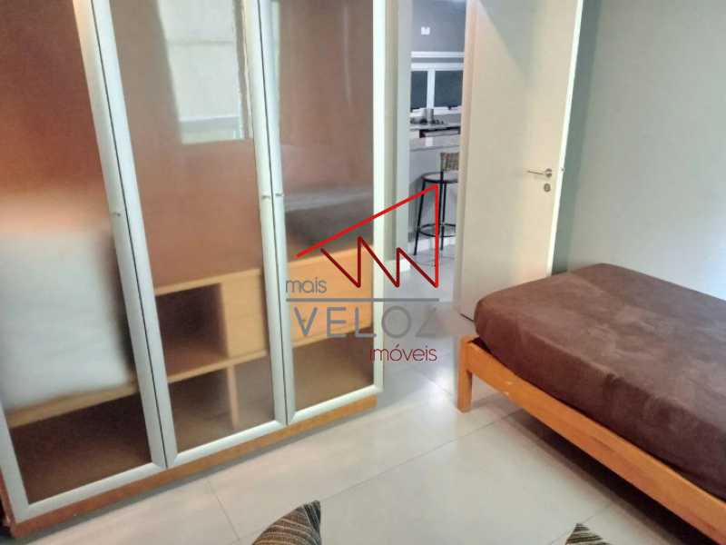 Apartamento à venda com 2 quartos, 58m² - Foto 17