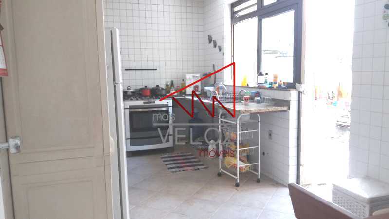 Casa à venda com 6 quartos, 310m² - Foto 10