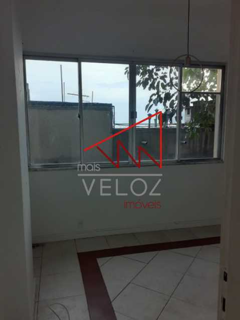 Apartamento à venda com 1 quarto, 79m² - Foto 2