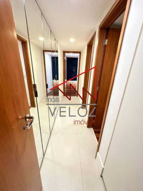 Apartamento à venda com 3 quartos, 200m² - Foto 13