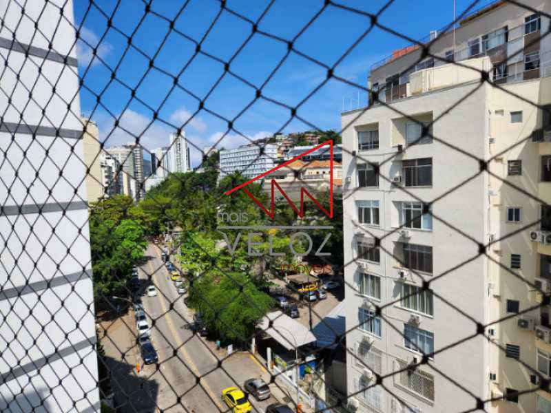 Apartamento à venda com 4 quartos, 200m² - Foto 1